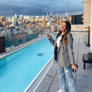 Meet your Posher, Bri